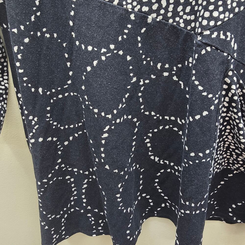 Habitat Core Travel Circles & Dots Seamed V-Neck Tunic Top Black White Size XL - Picture 3 of 6
